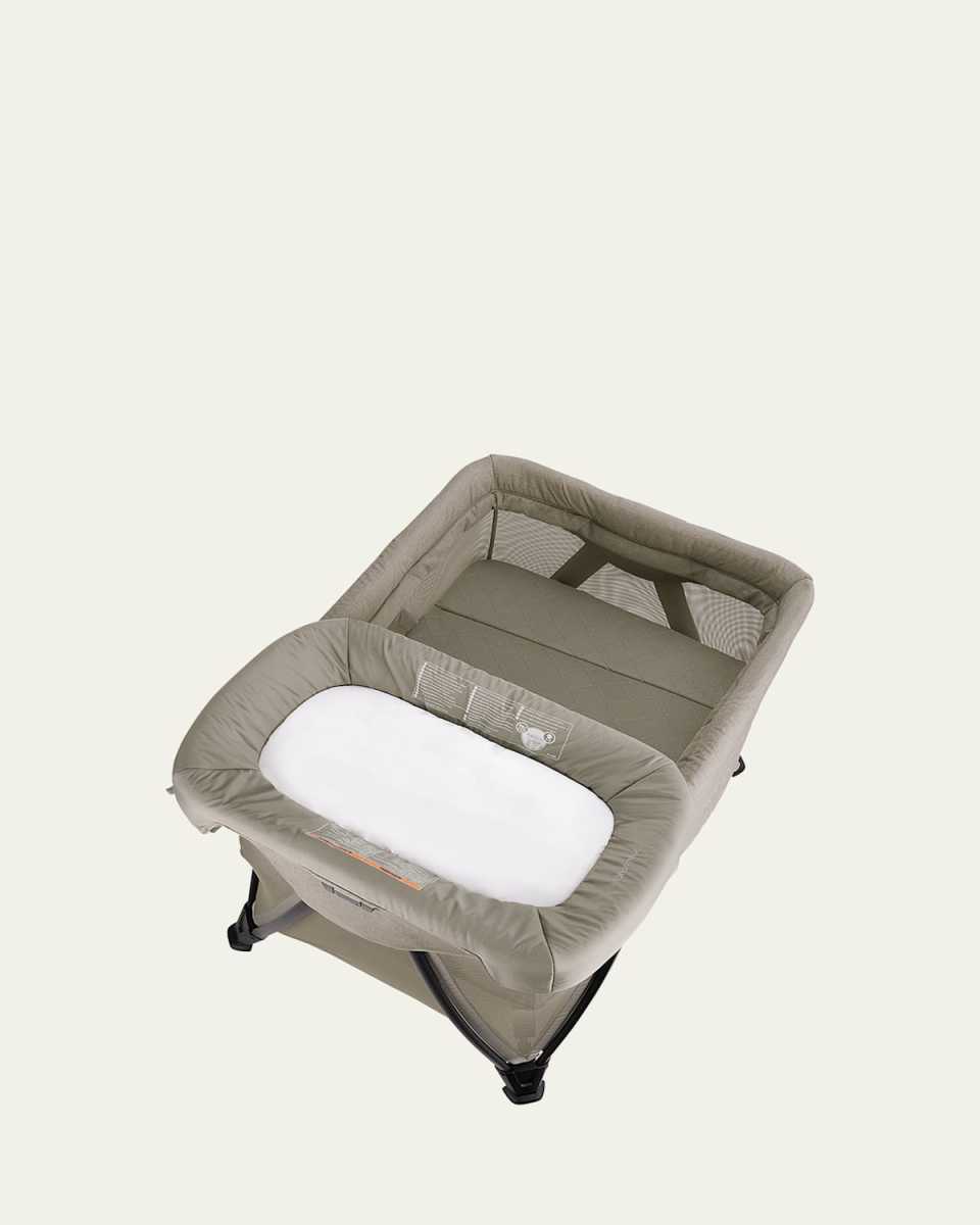 Nuna Sena Series Changer